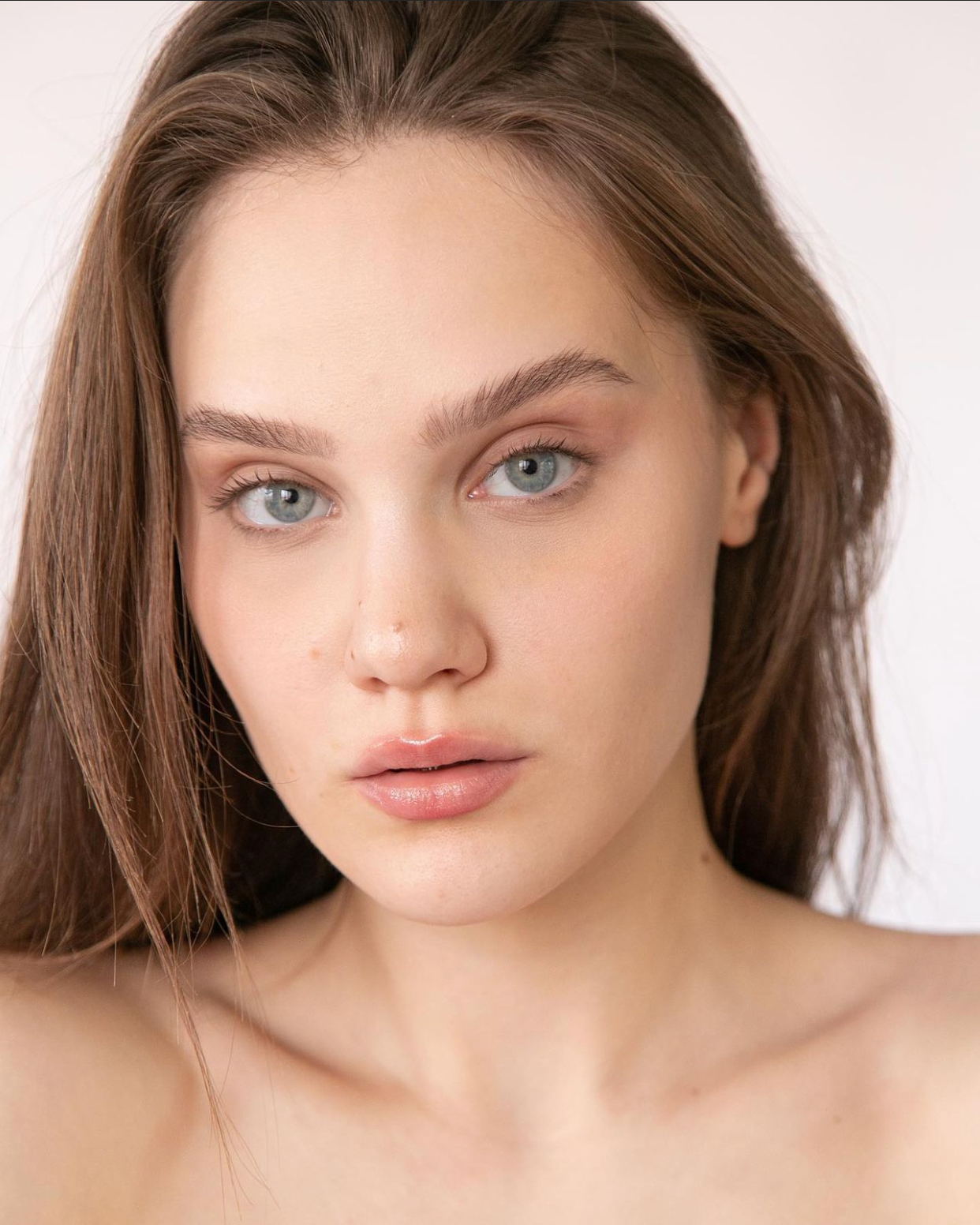 Ася. Коммерческий контент фотограф для маркетплейсов в Новосибирске