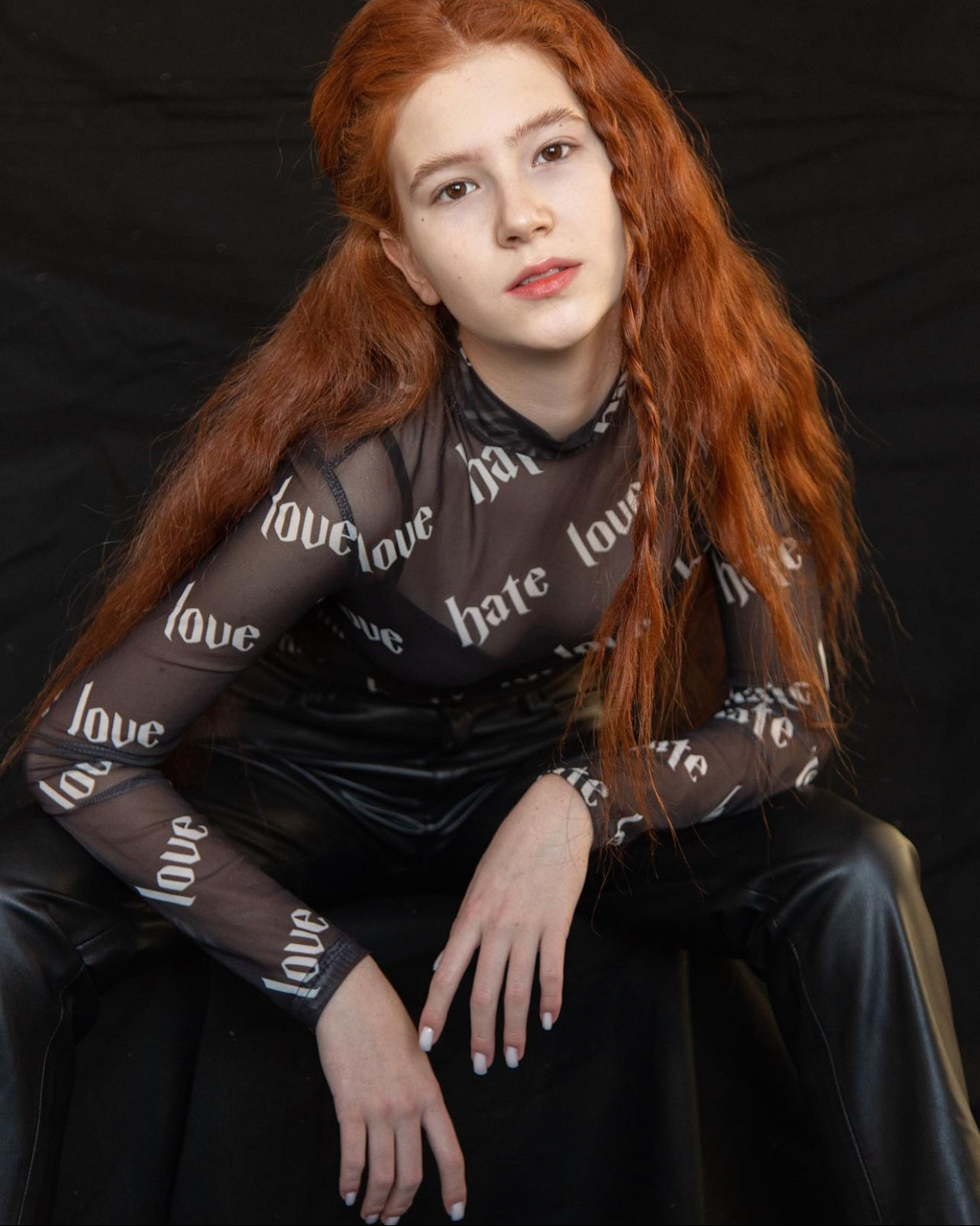 Соня. Коммерческий контент фотограф для маркетплейсов в Новосибирске