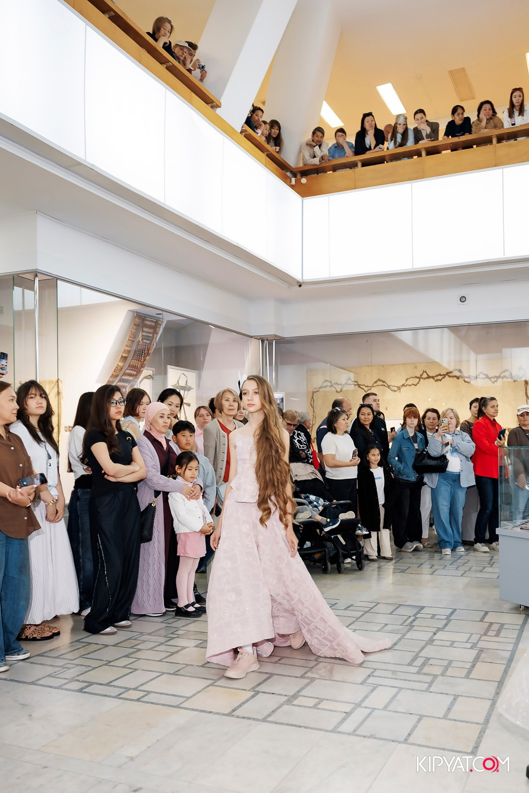 JUNIOR MODELS SHOW. ПЕРФОМАНС НОЧЬ В МУЗЕЕ. КИПЯТКОМ АЛМАТЫ! Фотосъемка мероприятий в Алматы