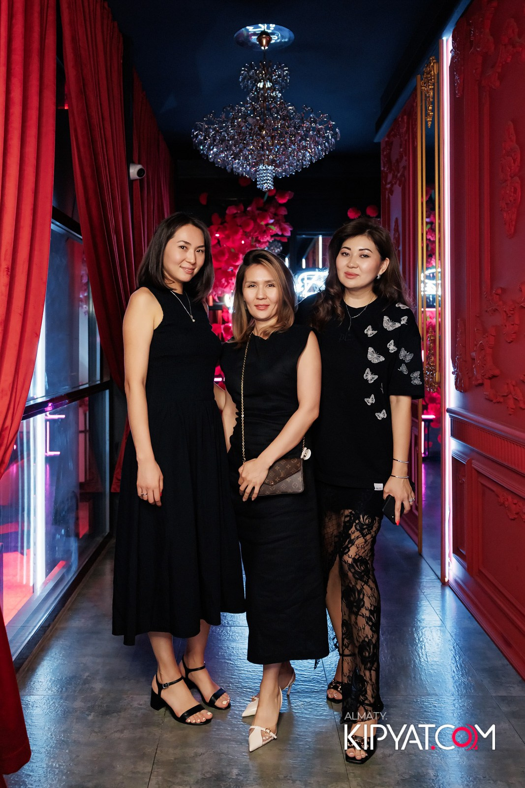 ЗАЯ, НА БИС. КИПЯТКОМ АЛМАТЫ!