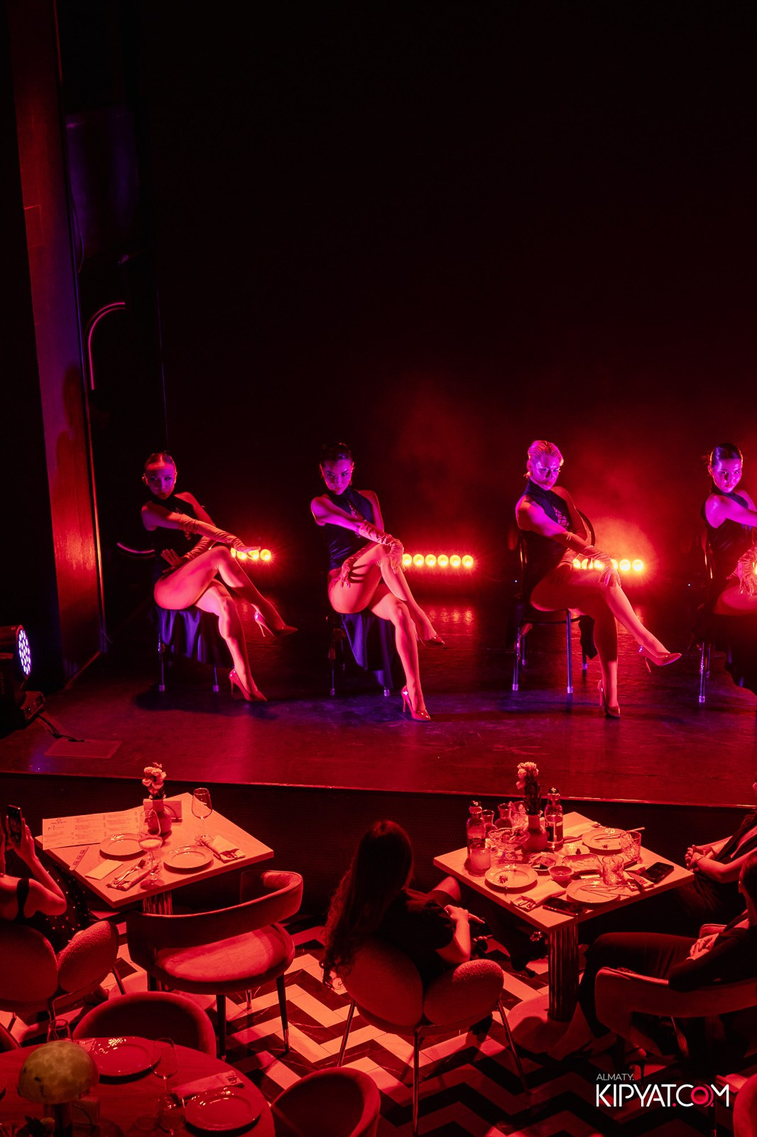 QUEEN. КИПЯТКОМ АЛМАТЫ!