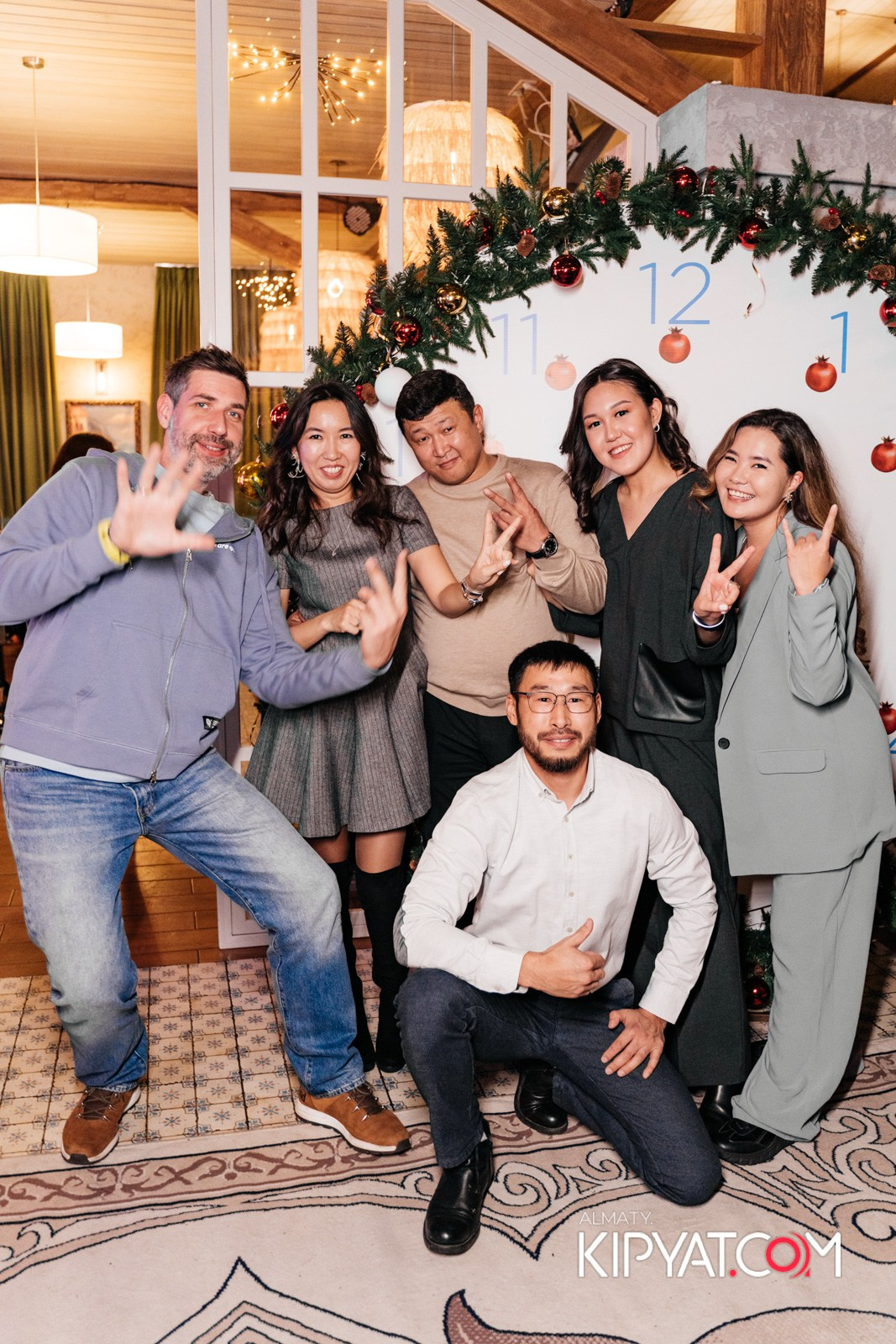 ГРУЗИНСКИЙ ДВОР НА КАБАНБАЙ БАТЫРА. КИПЯТКОМ АЛМАТЫ!