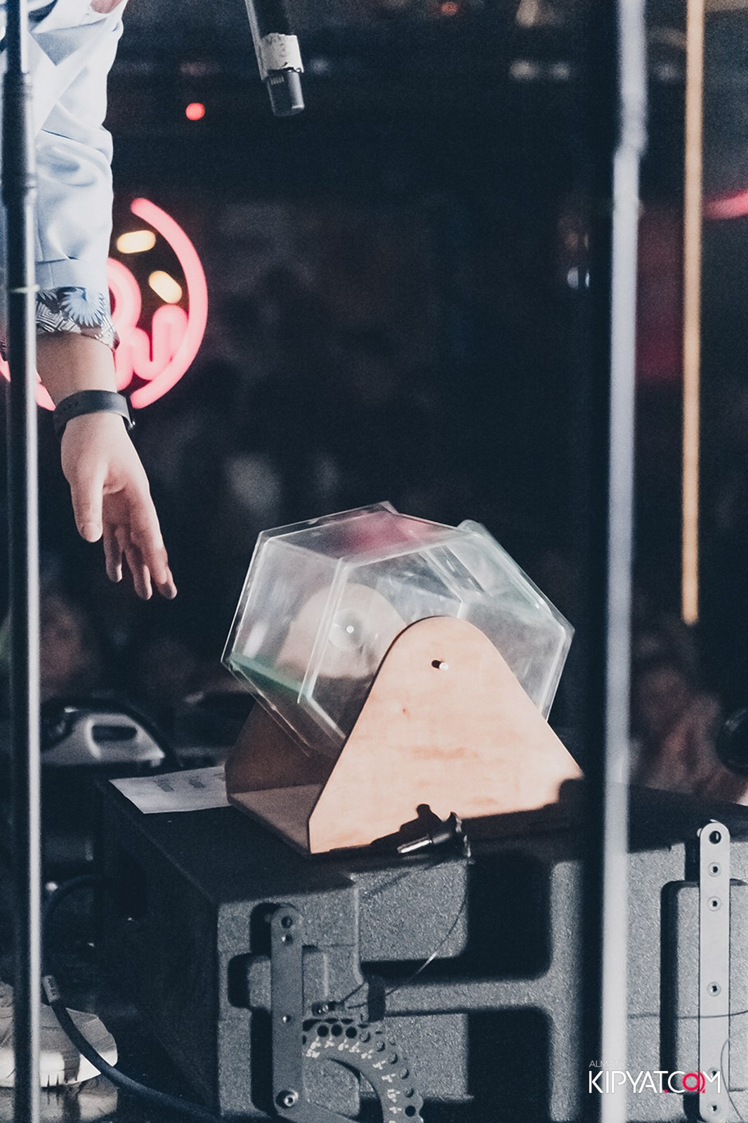 CLUB SHOW BY ИРИНА КАЙРАТОВНА В SANTA BARBARA CLUB. КИПЯТКОМ АЛМАТЫ!