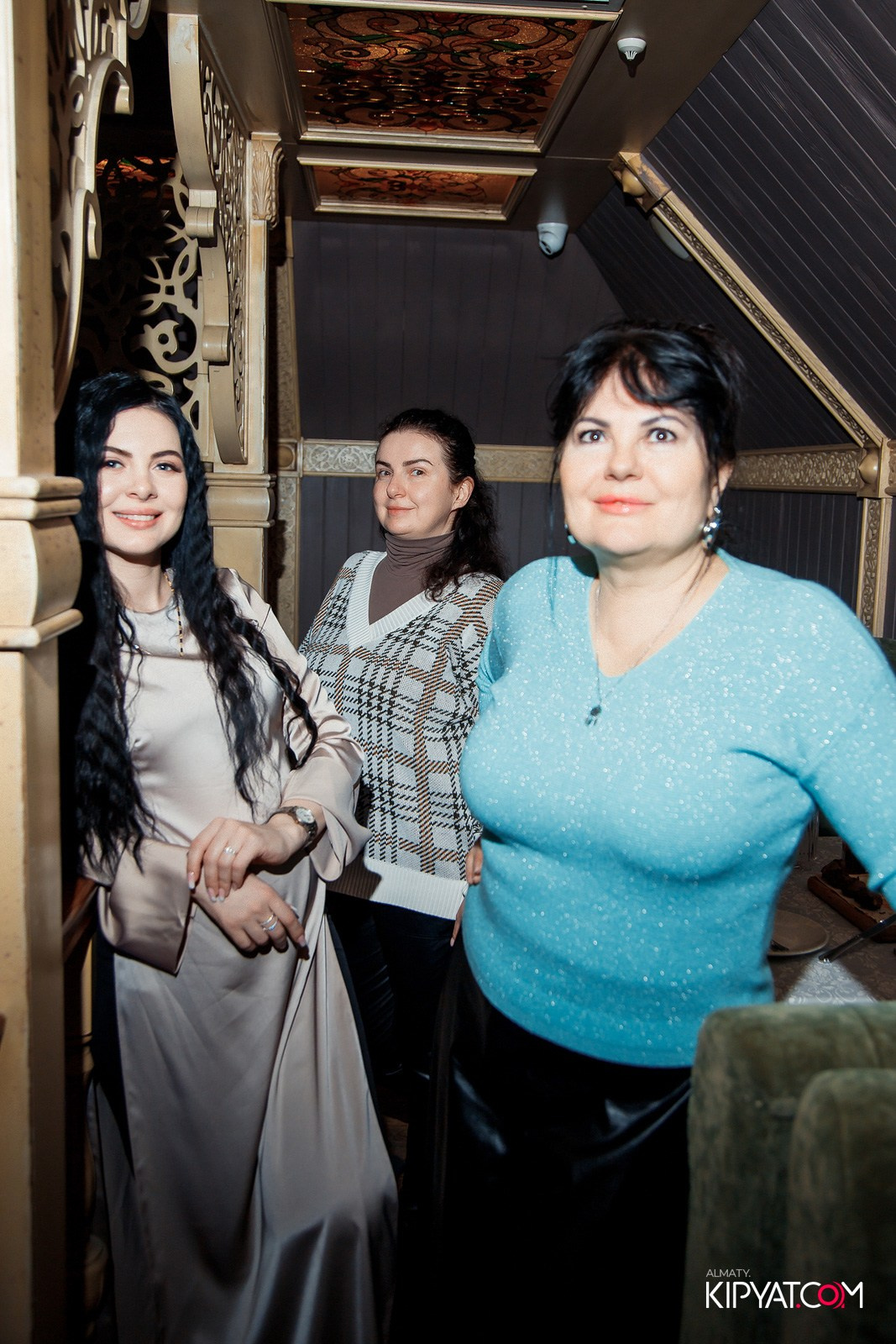 РЕСТОРАН ALAZANI НА КАБАНБАЙ БАТЫРА. КИПЯТКОМ АЛМАТЫ!