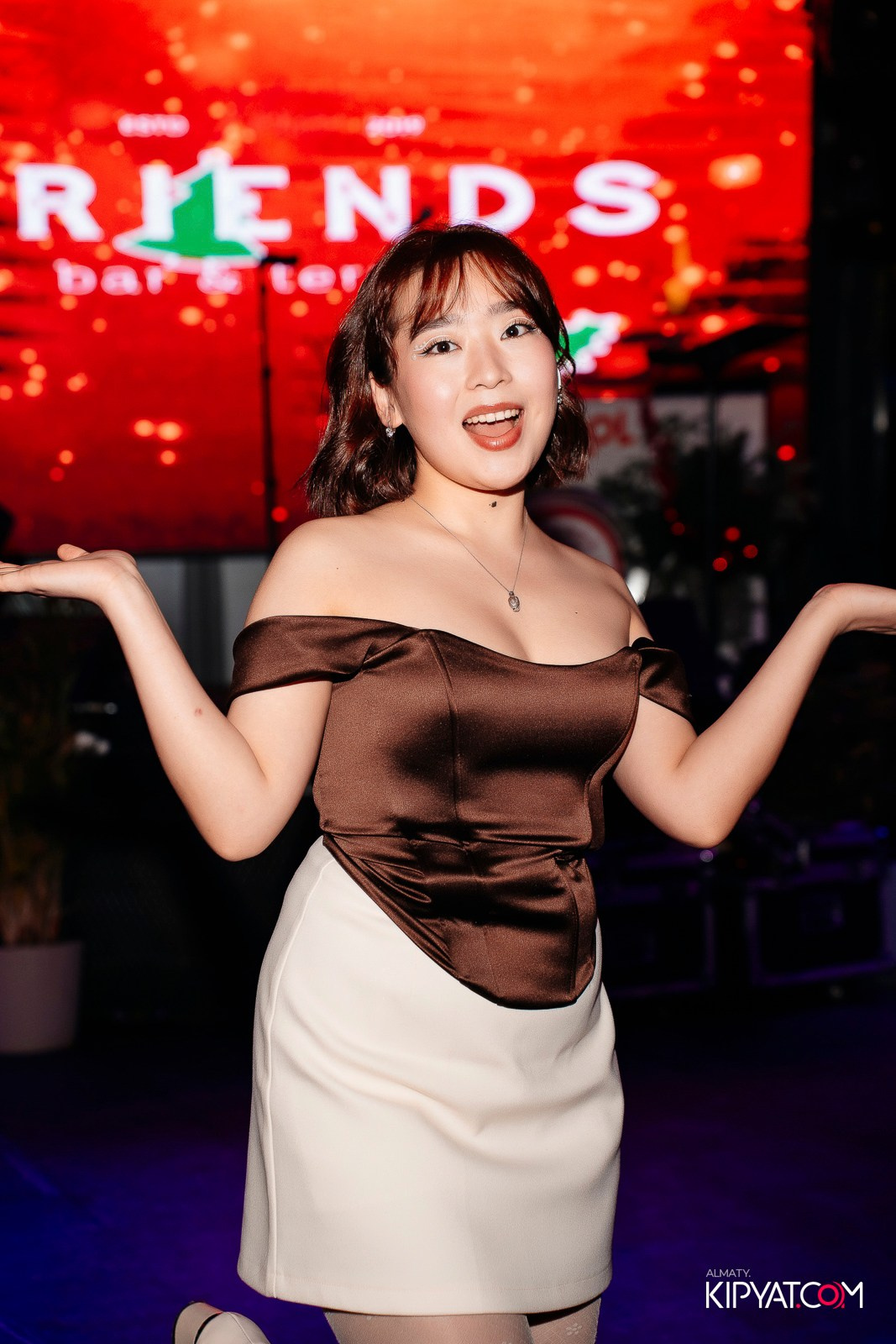 FRIENDS BAR & TERRACE. КИПЯТКОМ АЛМАТЫ! Фотосъемка мероприятий в Алматы