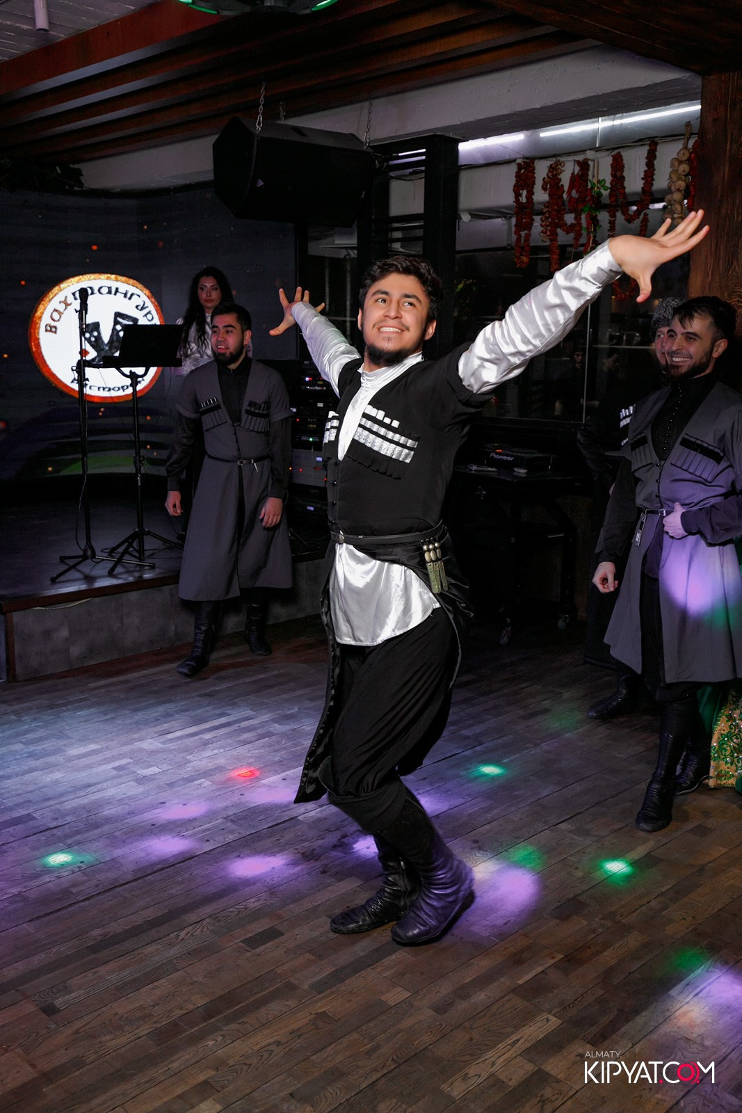 ВАХТАНГУРИ. КИПЯТКОМ АЛМАТЫ!