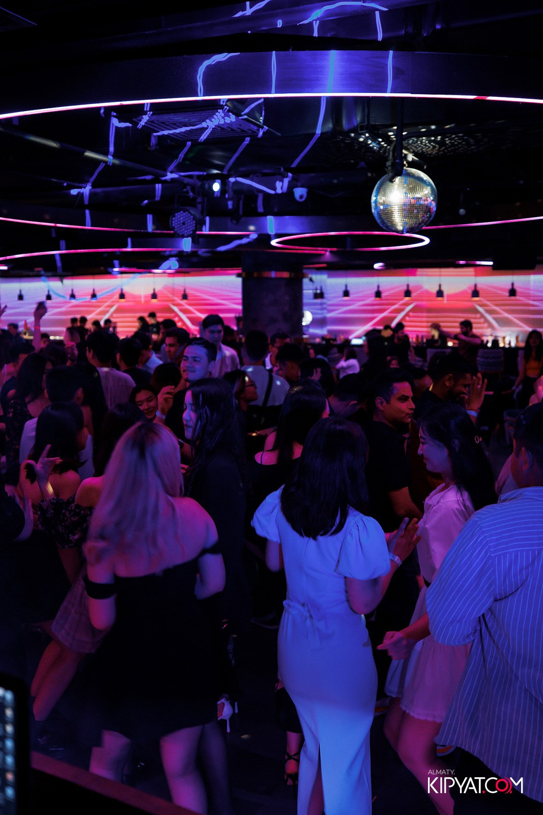 EVENT BAR. КИПЯТКОМ АЛМАТЫ!