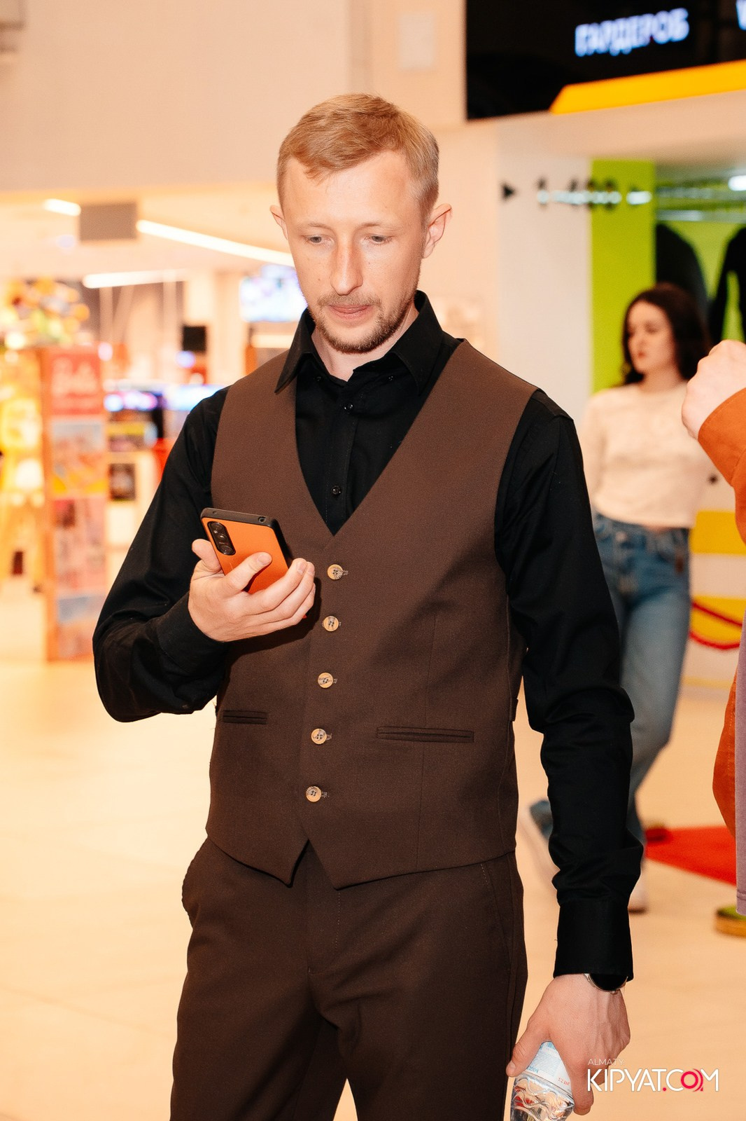 ЗАКРЫТЫЙ ПОКАЗ ФИЛЬМА «ВСЕ НА МОСЛЫ. БИТВА ПОКОЛЕНИЙ». КИПЯТКОМ АЛМАТЫ!