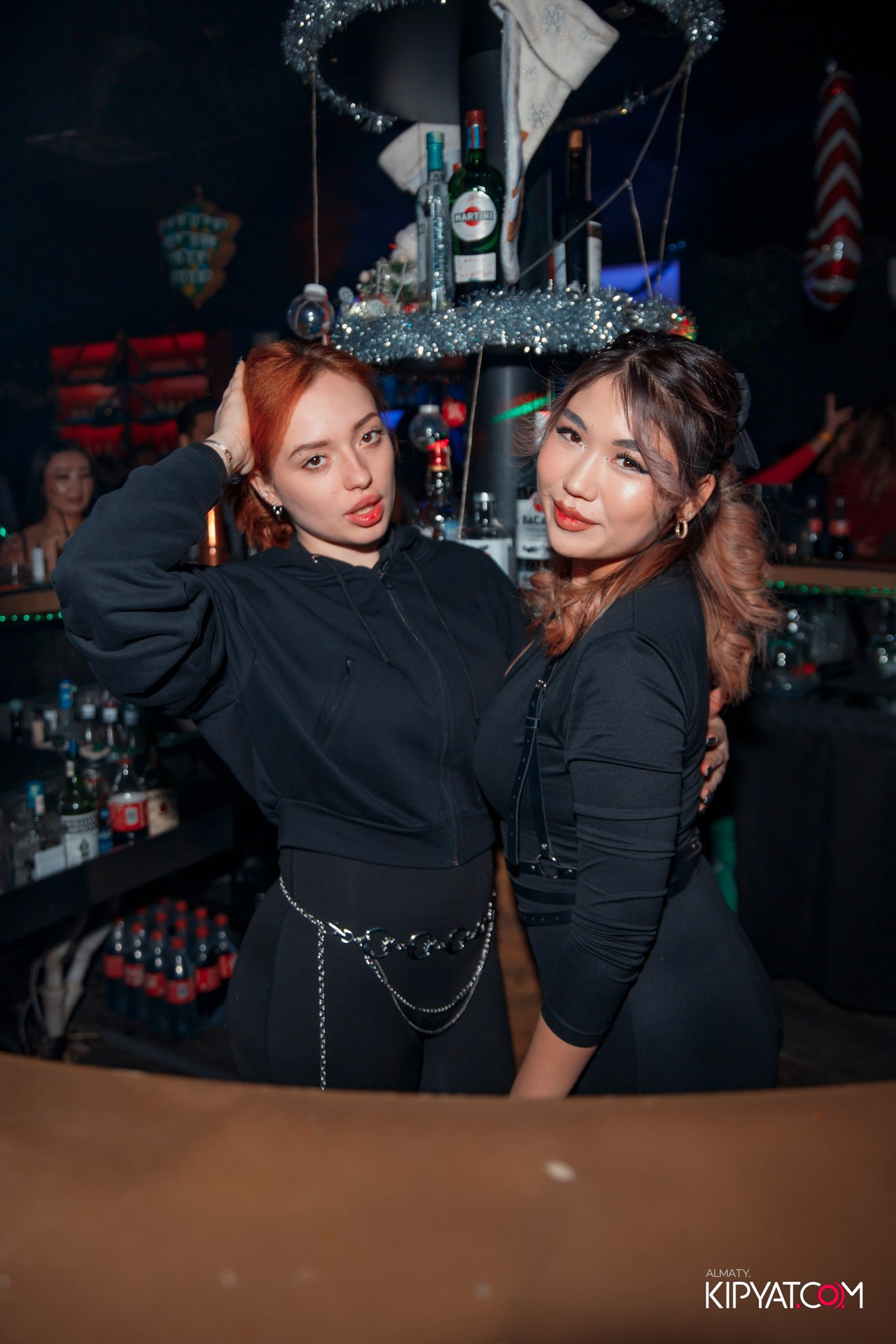 UYAT EMES BAR. КИПЯТКОМ АЛМАТЫ! Фотосъемка мероприятий в Алматы