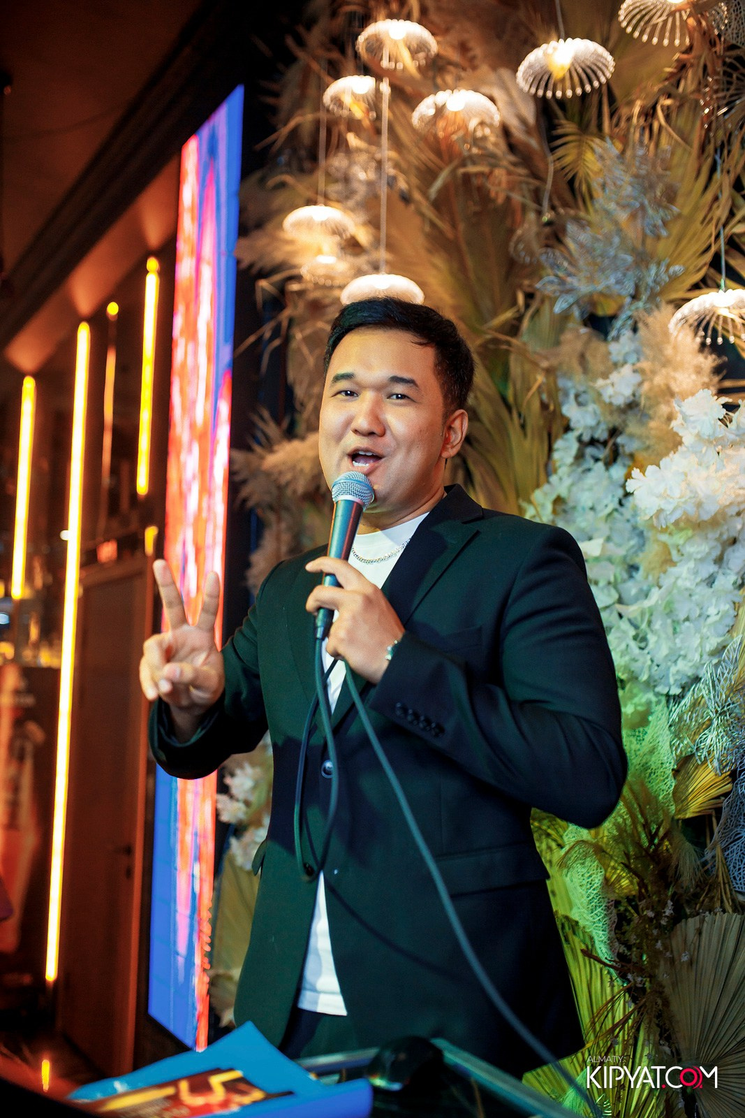 БАР ПАНАЕХАЛИ НА ДОСТЫК. КИПЯТКОМ АЛМАТЫ! Фотосъемка мероприятий в Алматы