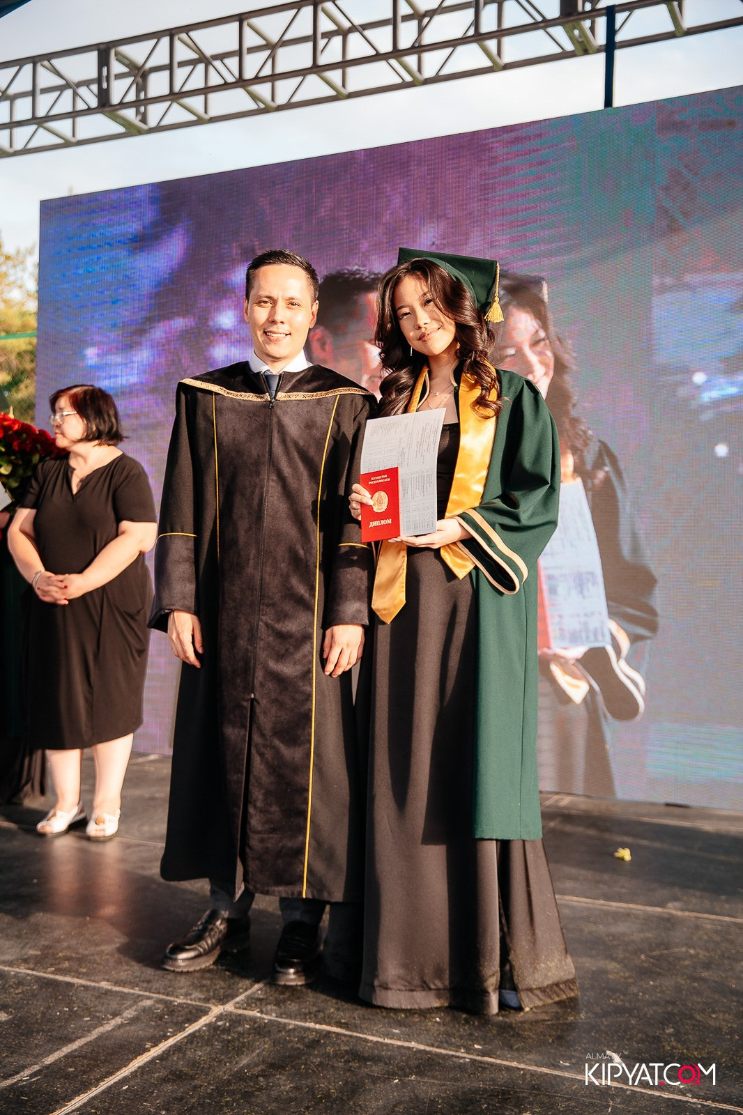 ВРУЧЕНИЕ ДИПЛОМОВ — НАРХОЗ КОЛЛЕДЖ. Part 3. КИПЯТКОМ АЛМАТЫ!