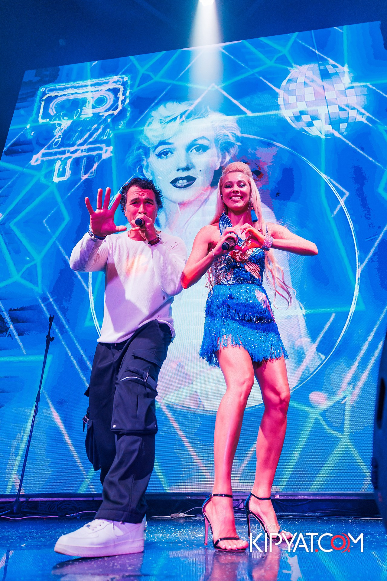 КОНЦЕРТ ГРУППЫ HIFI SANTA BARBARA. КИПЯТКОМ АЛМАТЫ!