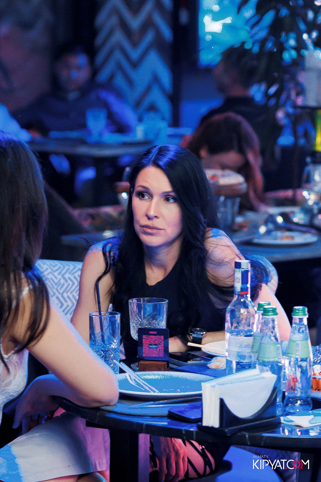 FRIENDS BAR & TERRACE. КИПЯТКОМ АЛМАТЫ!