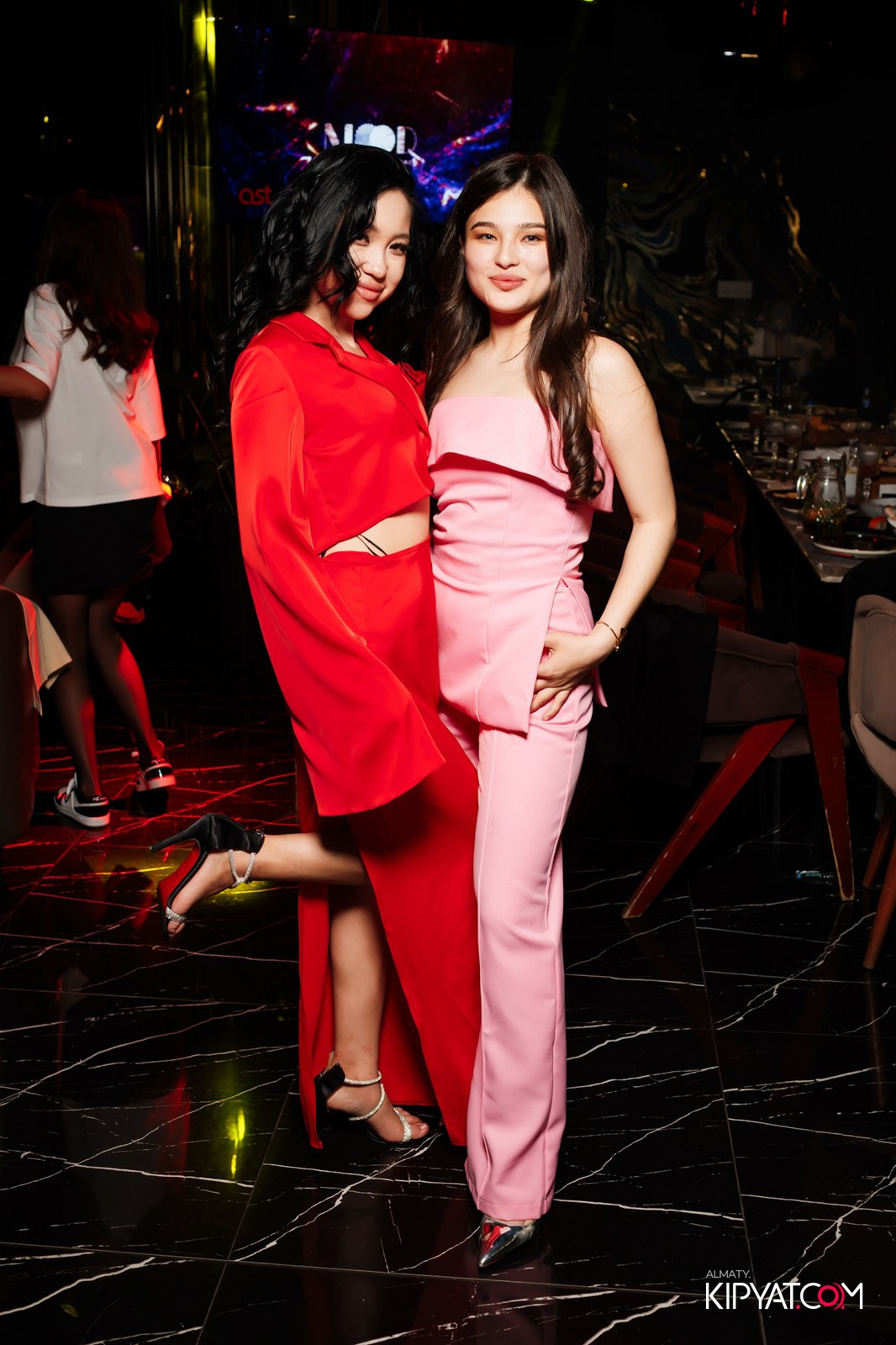 MOOD KARAOKE & TERRACE. КИПЯТКОМ АЛМАТЫ!