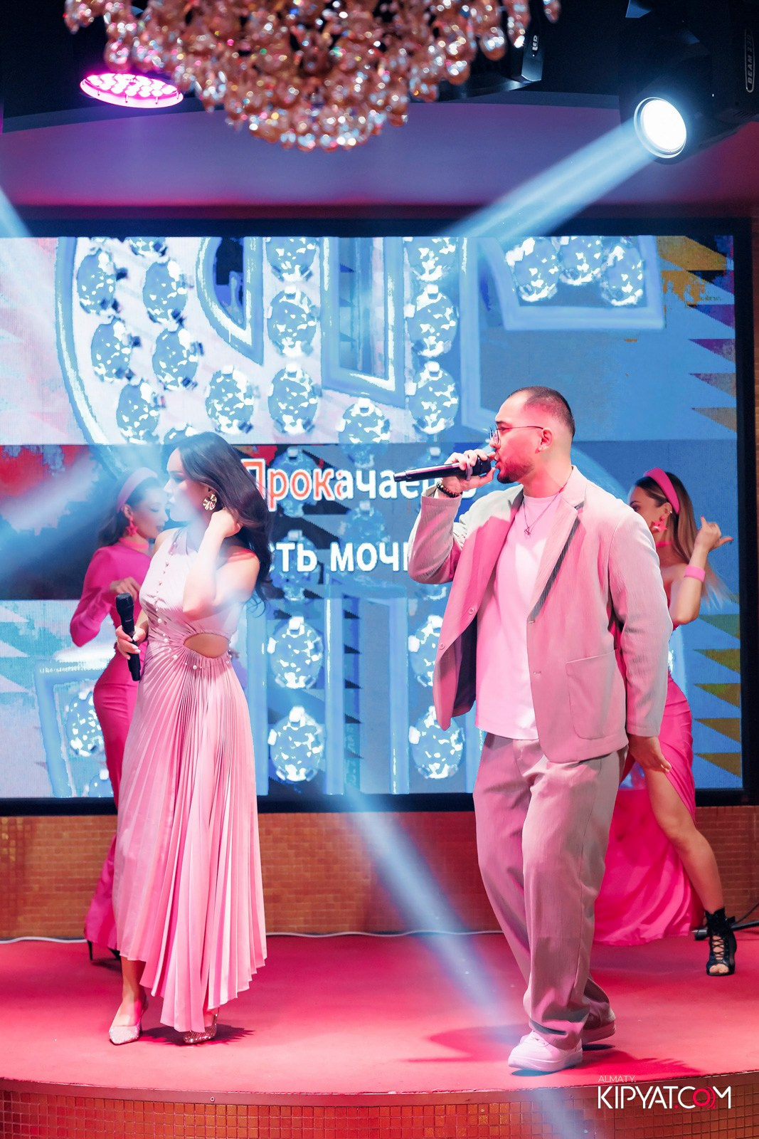 ЗАЯ, НА БИС. КИПЯТКОМ АЛМАТЫ!