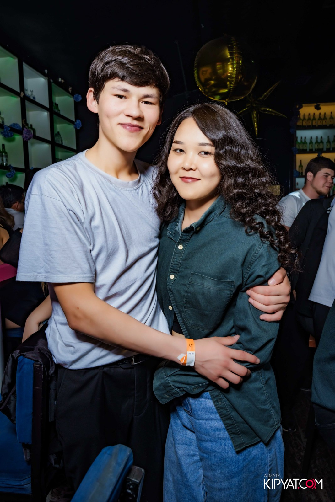 UYAT EMES BAR. КИПЯТКОМ АЛМАТЫ!