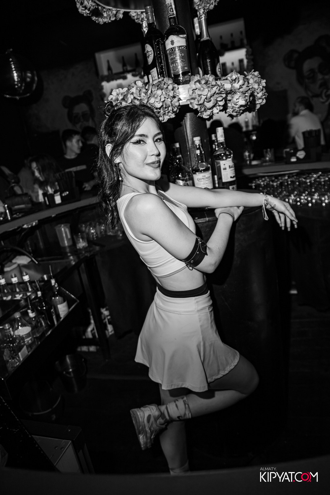 UYAT EMES BAR. КИПЯТКОМ АЛМАТЫ!