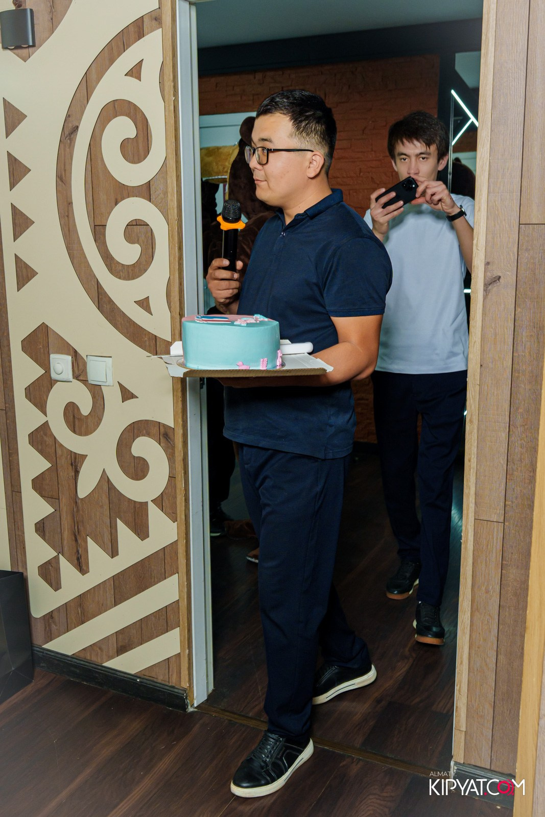 УХО И МЕДВЕДЬ НА САИНА. КИПЯТКОМ АЛМАТЫ!