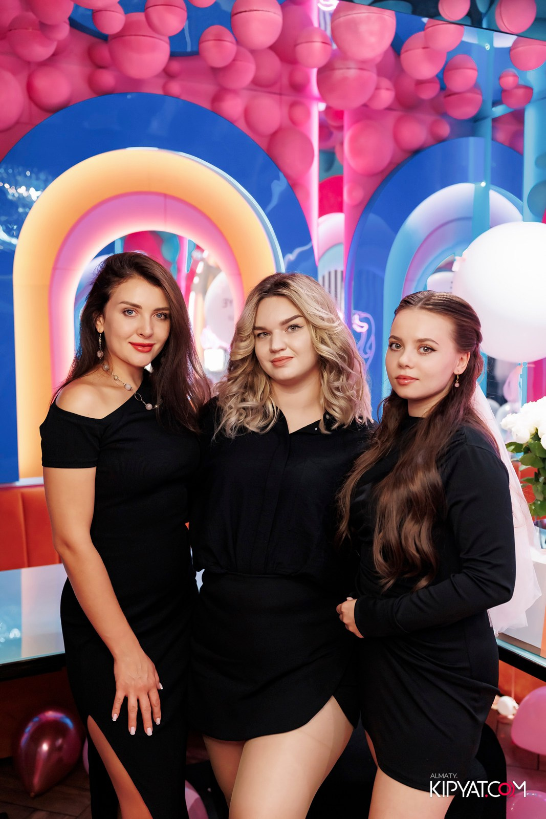 ЗАЯ, НА БИС. КИПЯТКОМ АЛМАТЫ!