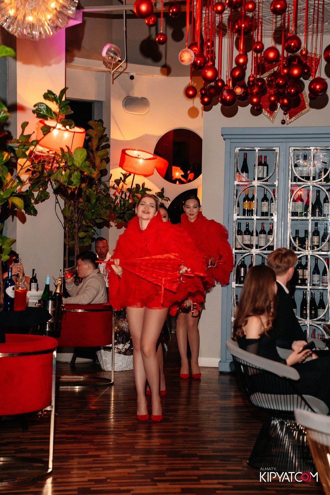 РЕСТОРАН BARFLY. КИПЯТКОМ АЛМАТЫ!