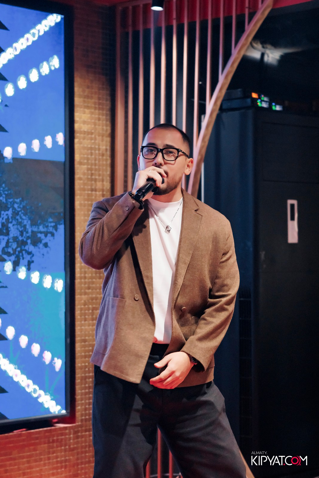 ЗАЯ, НА БИС. КИПЯТКОМ АЛМАТЫ! Фотосъемка мероприятий в Алматы