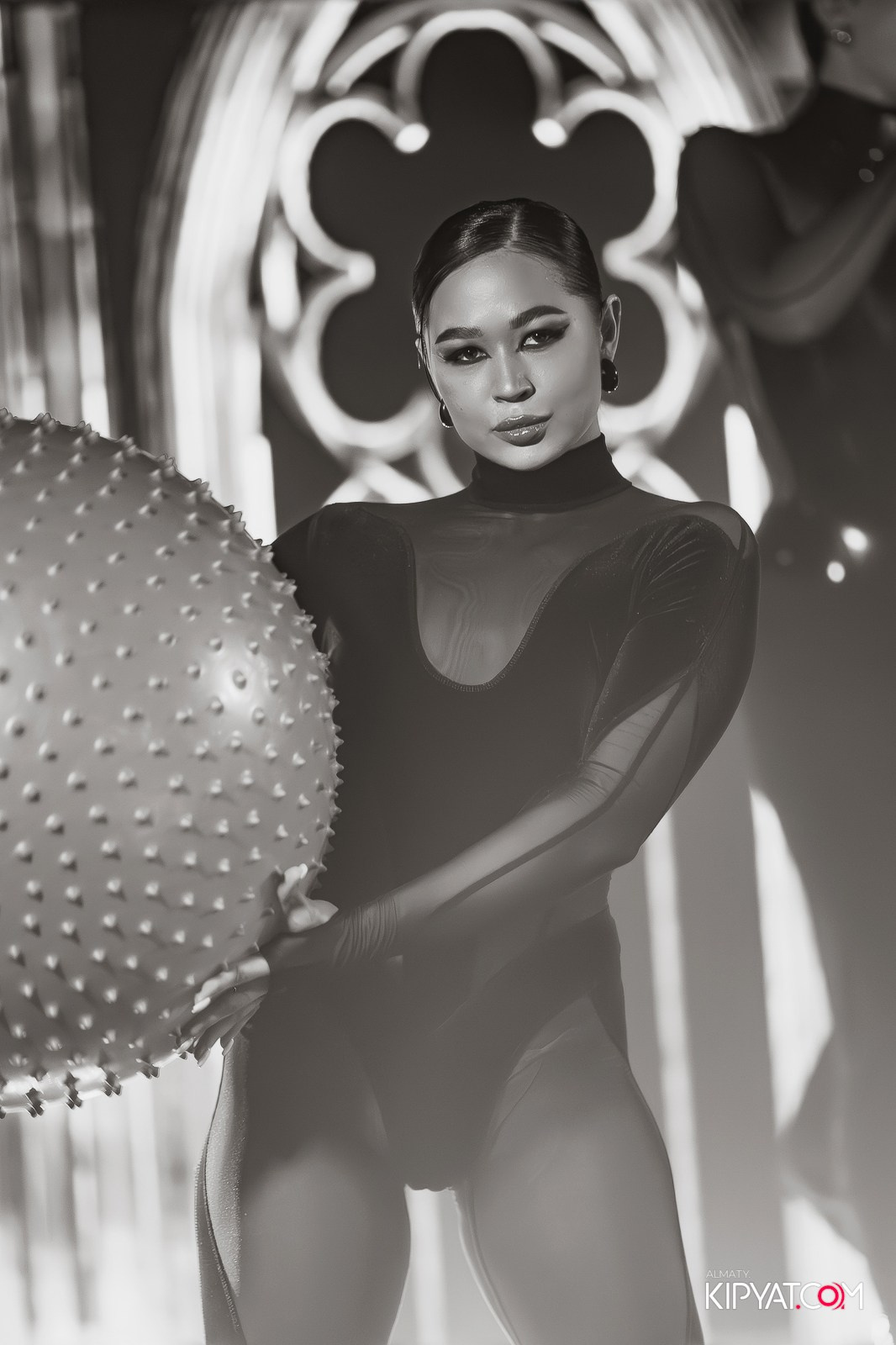 MARUV THE THEATER. КИПЯТКОМ АЛМАТЫ!