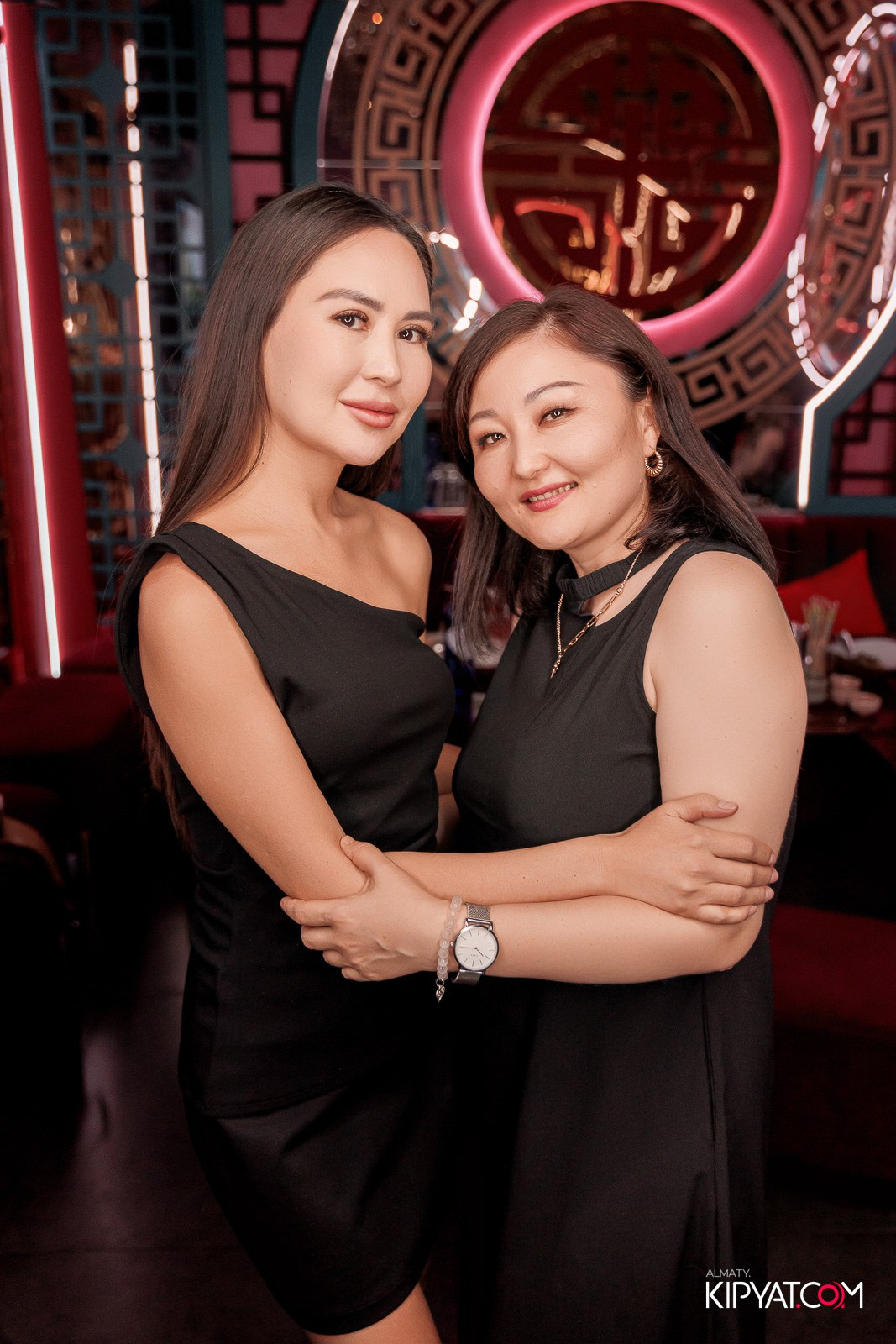 MOOD KARAOKE & TERRACE. КИПЯТКОМ АЛМАТЫ!