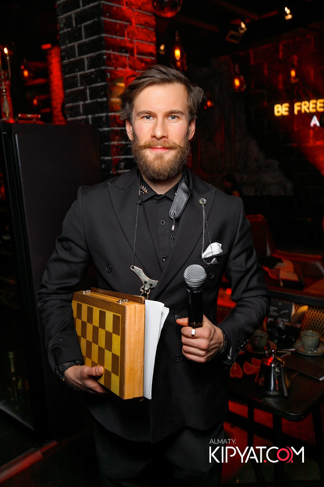 TANGIERS LOUNGE НА САТПАЕВА. КИПЯТКОМ АЛМАТЫ!