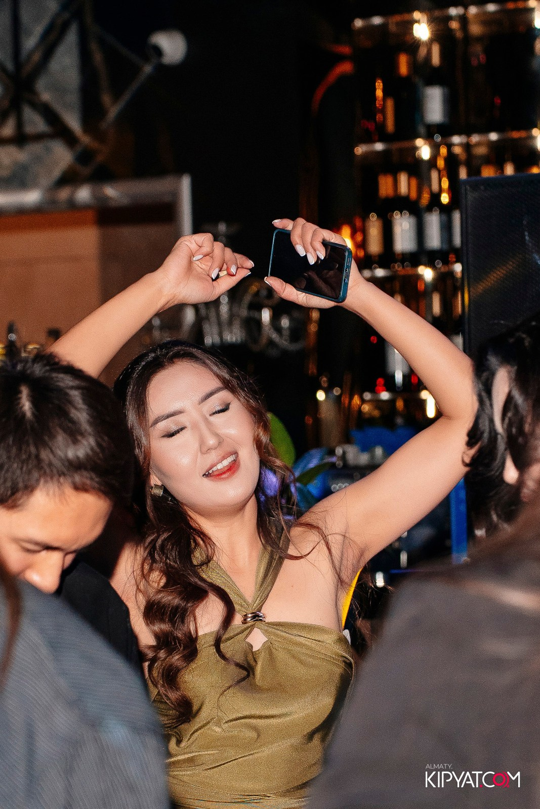 MOOD KARAOKE & TERRACE. КИПЯТКОМ АЛМАТЫ!