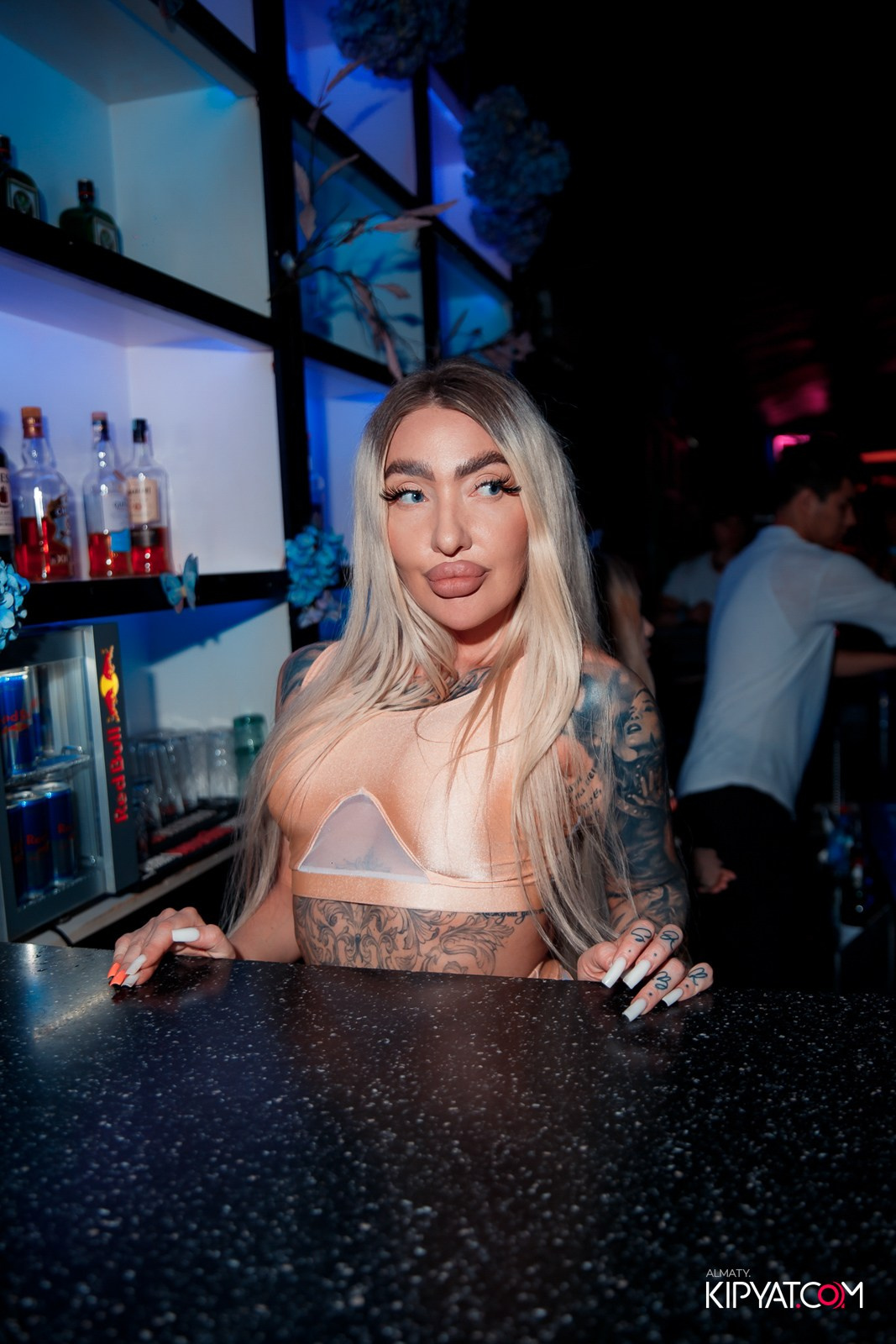 UYAT EMES BAR. КИПЯТКОМ АЛМАТЫ!