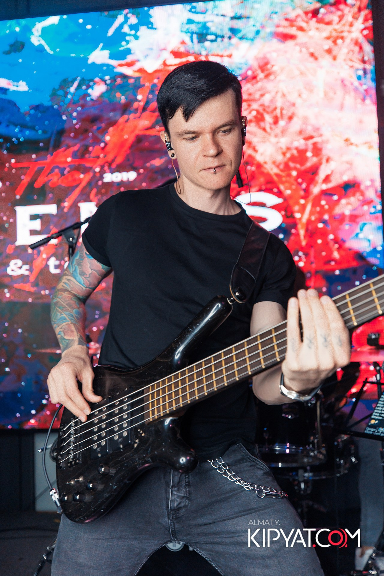 Friends bar & terrace. КИПЯТКОМ АЛМАТЫ!