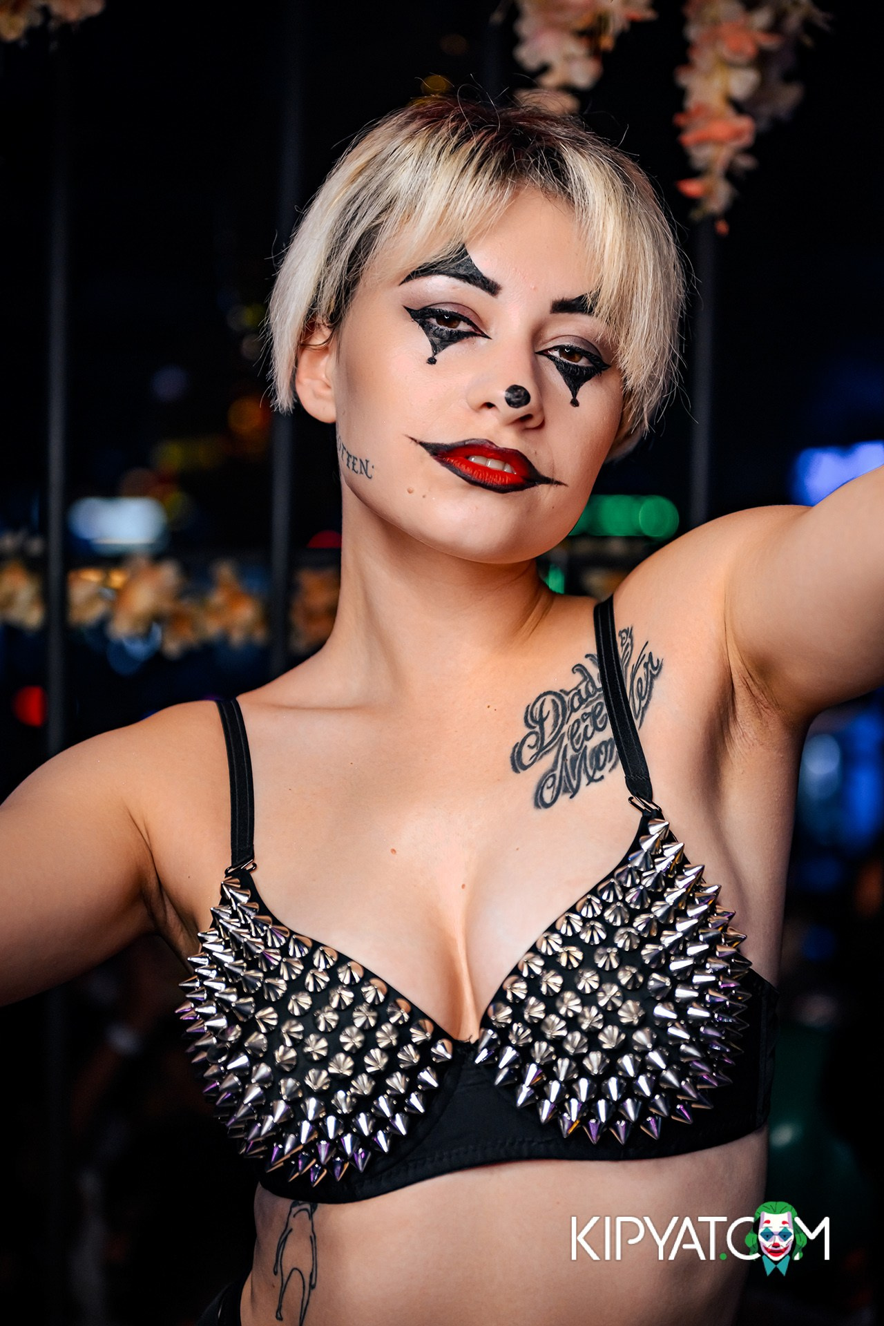 UYAT EMES BAR. КИПЯТКОМ АЛМАТЫ!