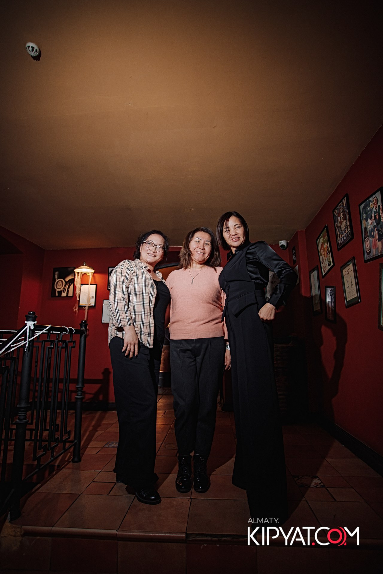 БОЧОНОК НА ЖАНДОСОВА. КИПЯТКОМ АЛМАТЫ!