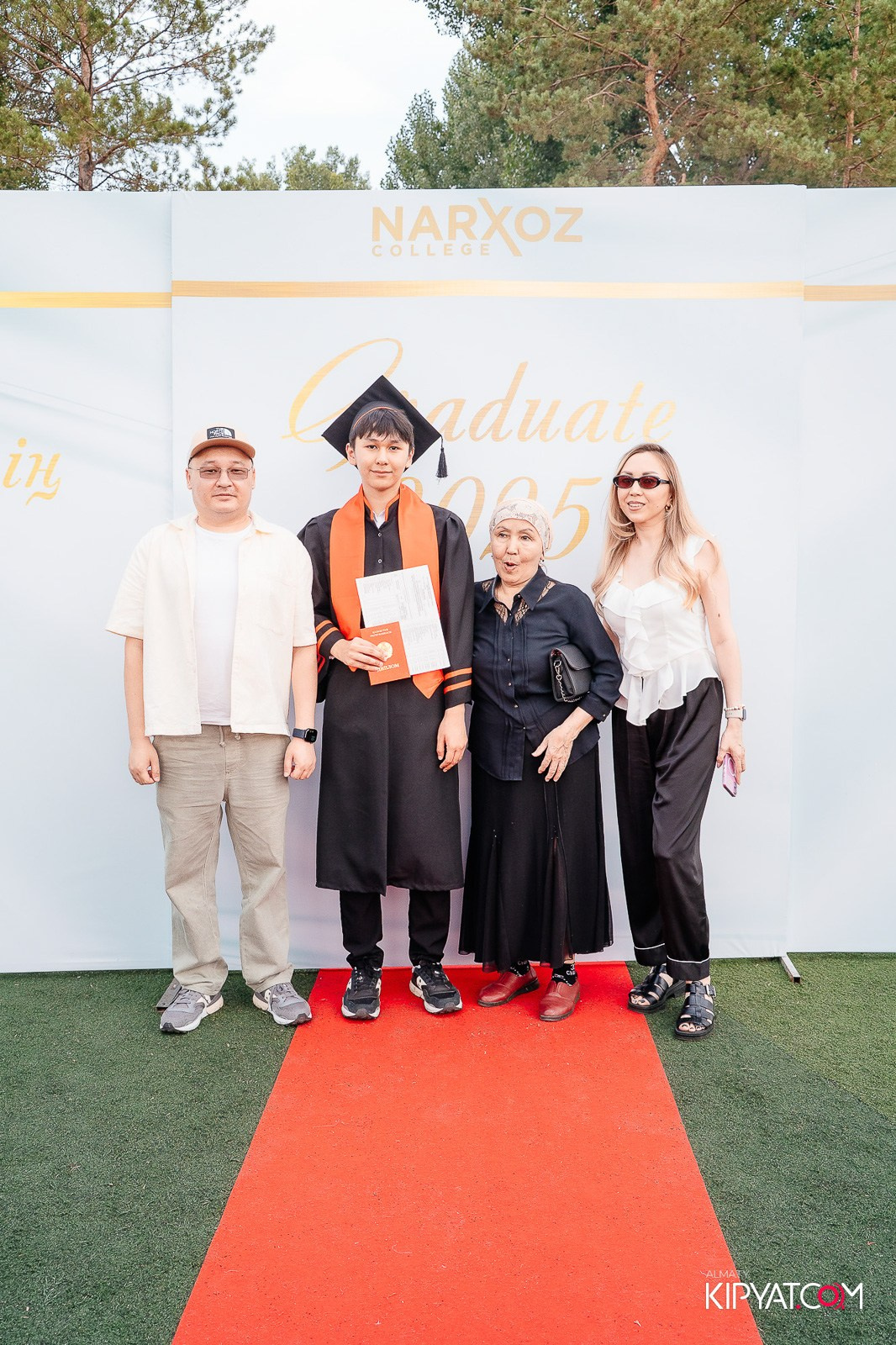 ВРУЧЕНИЕ ДИПЛОМОВ — НАРХОЗ КОЛЛЕДЖ. Part 1. КИПЯТКОМ АЛМАТЫ!