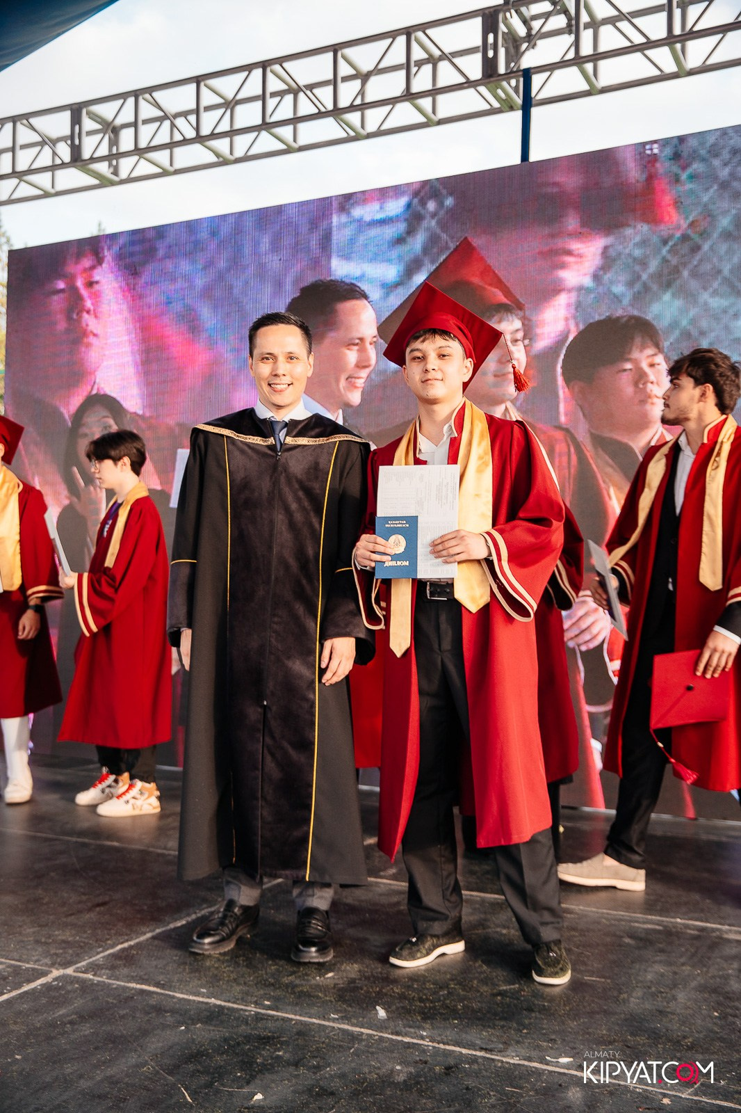 ВРУЧЕНИЕ ДИПЛОМОВ — НАРХОЗ КОЛЛЕДЖ. Part 4. КИПЯТКОМ АЛМАТЫ!