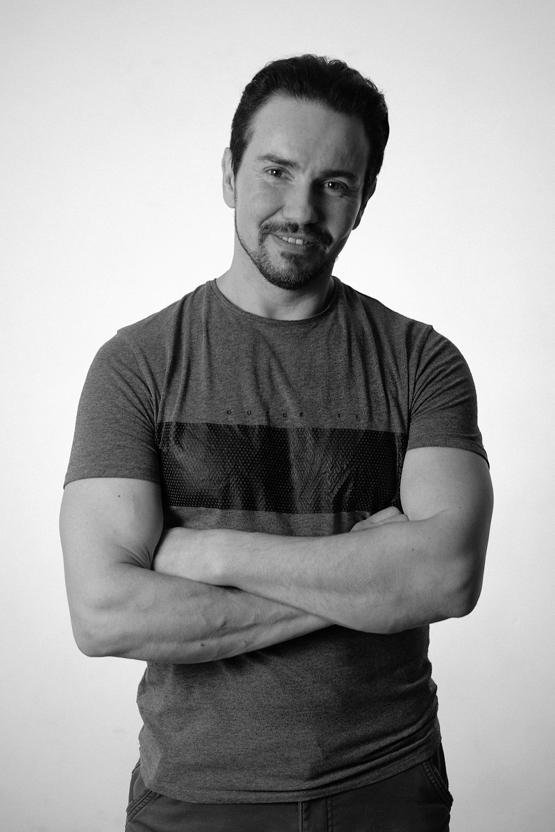 Портрет. Фотограф Антон Швец — Монохромная реальность