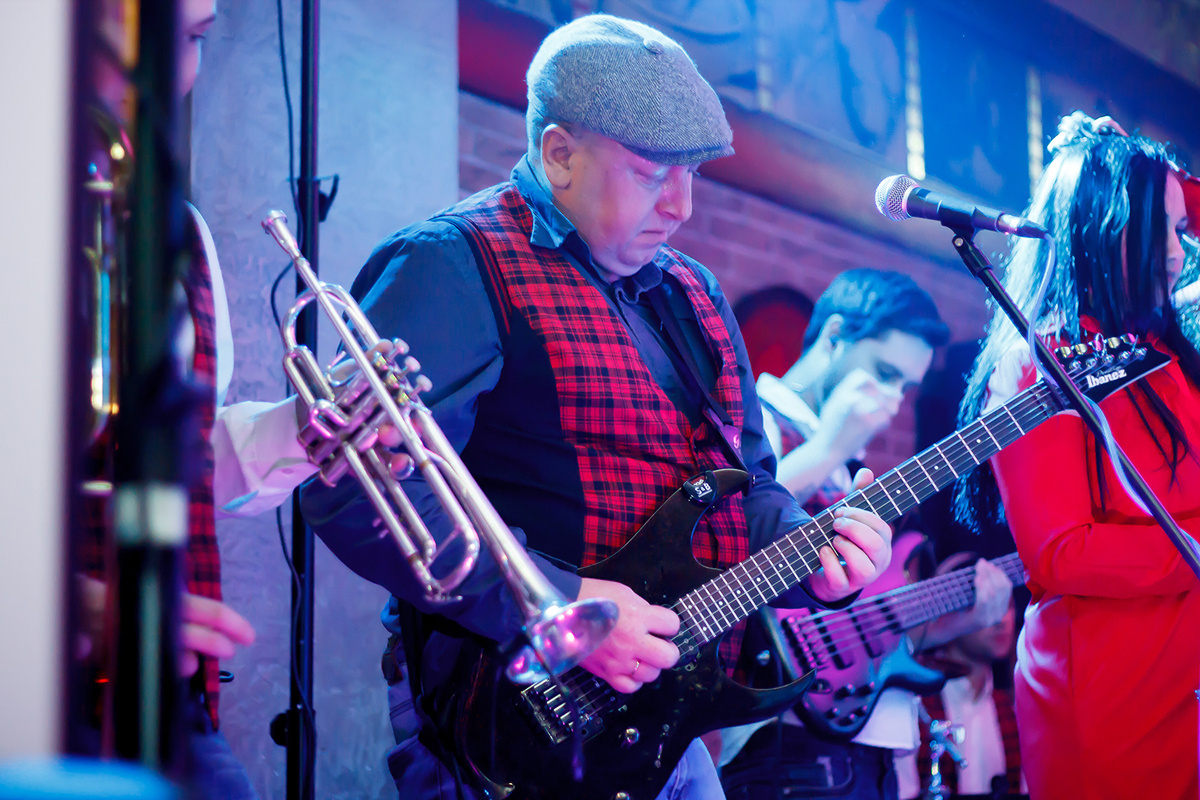 Cover-band Hit-Parad. Фотограф в Батуми Павел Шарников