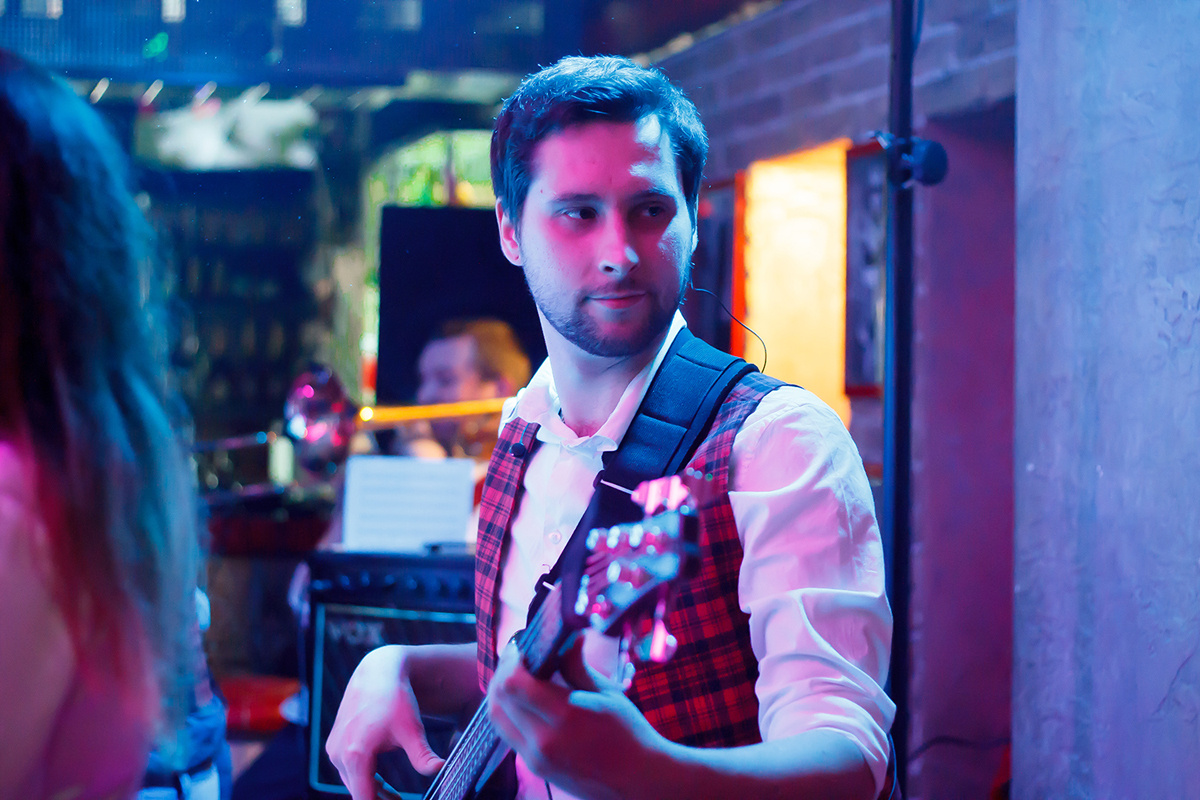 Cover-band Hit-Parad. Фотограф в Батуми Павел Шарников