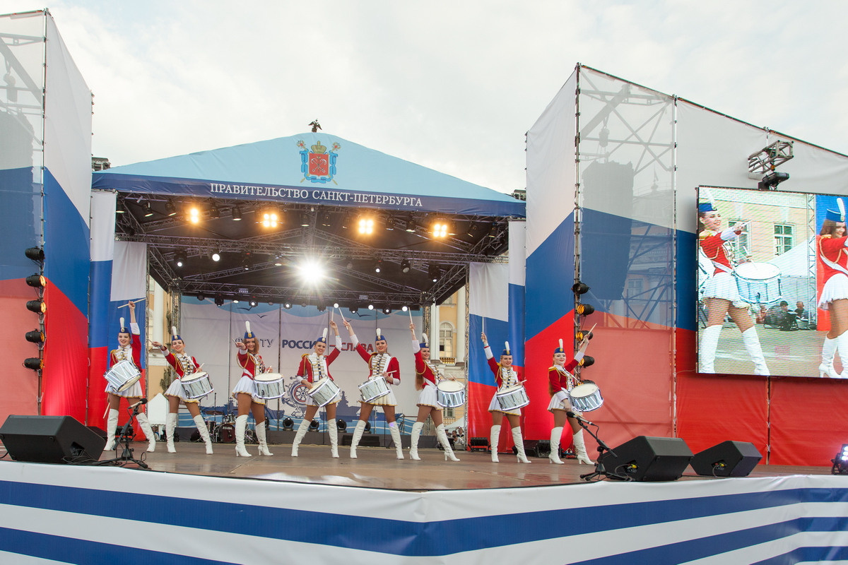 Профессиональный репортажный фотограф на концерты, фестивали и праздничные мероприятия в Санкт-Петербурге и области.