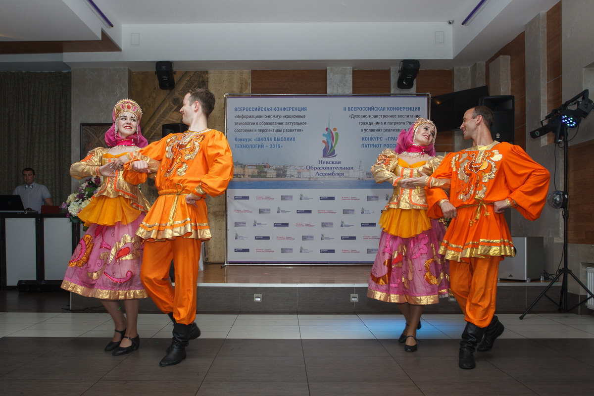 Репортажный фотограф на выставки, презентации, конференции и другие корпоративные мероприятия в Санкт-Петербурге. Фотограф на мероприятие. Фотограф на корпоратив. Фотограф Сергей Пушкин. СПб. Фото для отчётов и прессрелизов. Сотрудничество агенства. Корпоративная фотосъемка. Фотограф для бизнеса. 