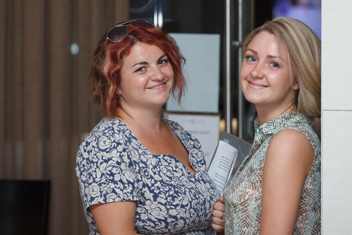 Репортажный фотограф на выставки, презентации, конференции и другие корпоративные мероприятия в Санкт-Петербурге. Фотограф на мероприятие. Фотограф на корпоратив. Фотограф Сергей Пушкин. СПб. Фото для отчётов и прессрелизов. Сотрудничество агенства. Корпоративная фотосъемка. Фотограф для бизнеса. 