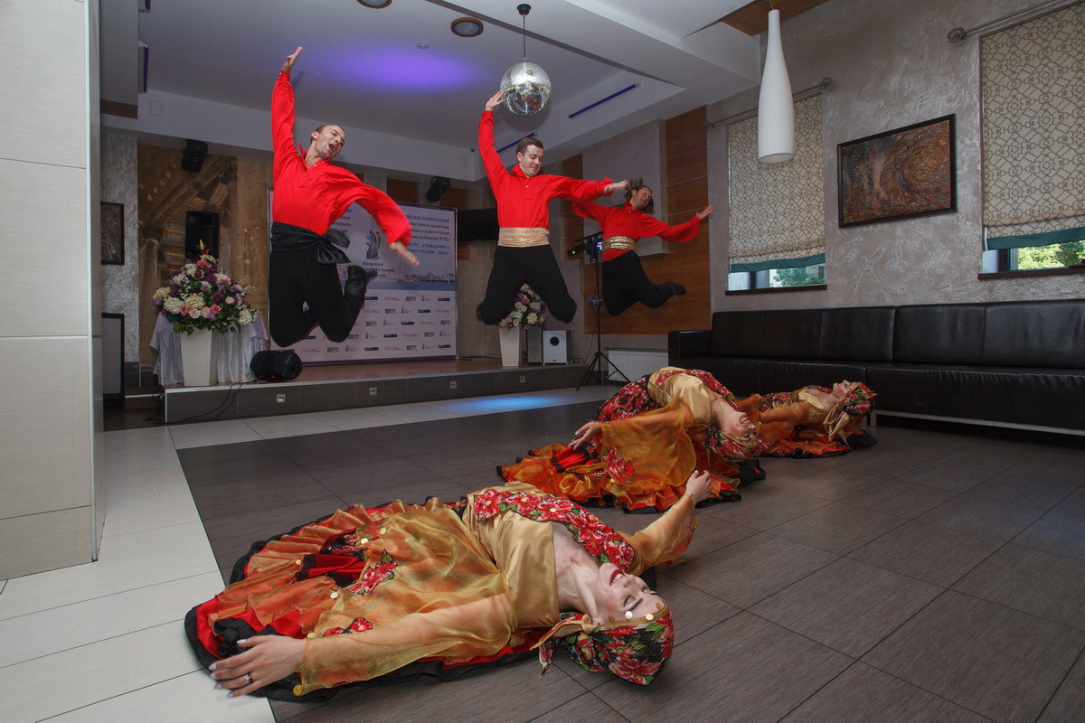 Репортажный фотограф на выставки, презентации, конференции и другие корпоративные мероприятия в Санкт-Петербурге. Фотограф на мероприятие. Фотограф на корпоратив. Фотограф Сергей Пушкин. СПб. Фото для отчётов и прессрелизов. Сотрудничество агенства. Корпоративная фотосъемка. Фотограф для бизнеса. 