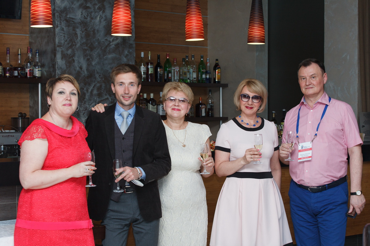 Репортажный фотограф на выставки, презентации, конференции и другие корпоративные мероприятия в Санкт-Петербурге. Фотограф на мероприятие. Фотограф на корпоратив. Фотограф Сергей Пушкин. СПб. Фото для отчётов и прессрелизов. Сотрудничество агенства. Корпоративная фотосъемка. Фотограф для бизнеса. 