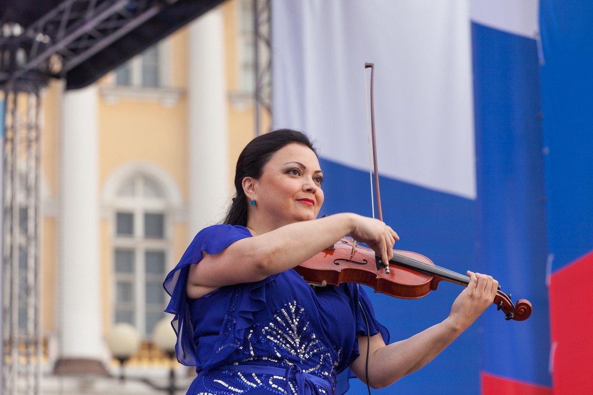 Профессиональный репортажный фотограф на концерты, фестивали и праздничные мероприятия в Санкт-Петербурге и области.