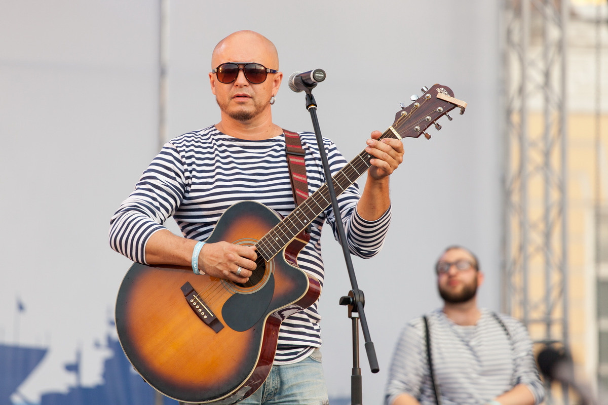 Профессиональный репортажный фотограф на концерты, фестивали и праздничные мероприятия в Санкт-Петербурге и области.