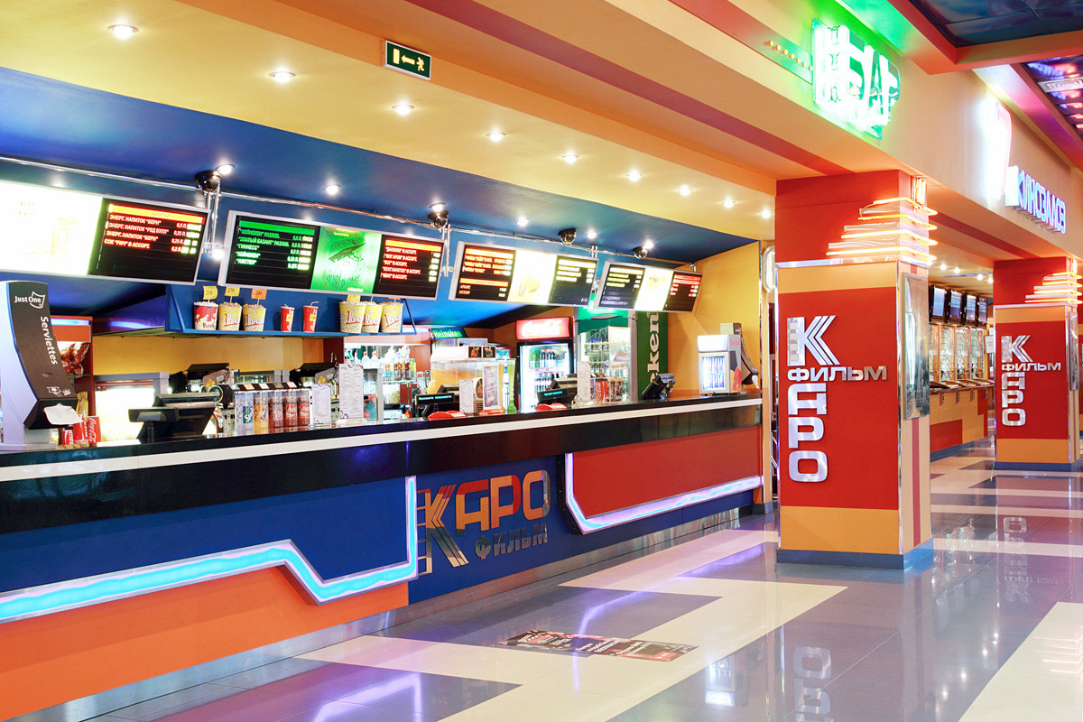 Рекламный фотограф в Санкт-Петербурге. Интерьерная фотосъемка. Фотограф Сергей Пушкин. СПб. Фото для сайтов и полиграфии. Сотрудничество агенства. Фотосъемка ресторанов, арт-пространств и частных помещений. Photographer  in Saint-Petersburg, Russia.