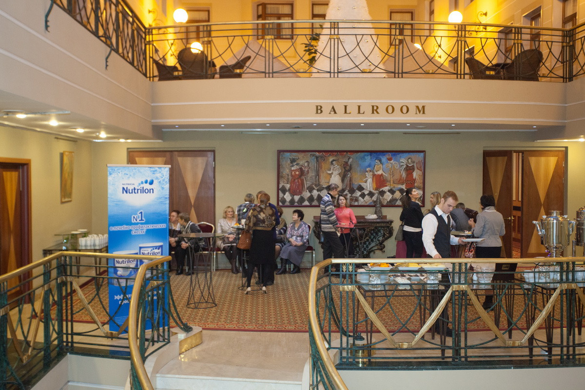 Профессиональный фотограф на форум, конференцию и другие мероприятия в Санкт-Петербурге. Репортажная фотосъёмка массовых мероприятий для компаний, частных лиц, выставочных и лекционных пространств, event-агентств.