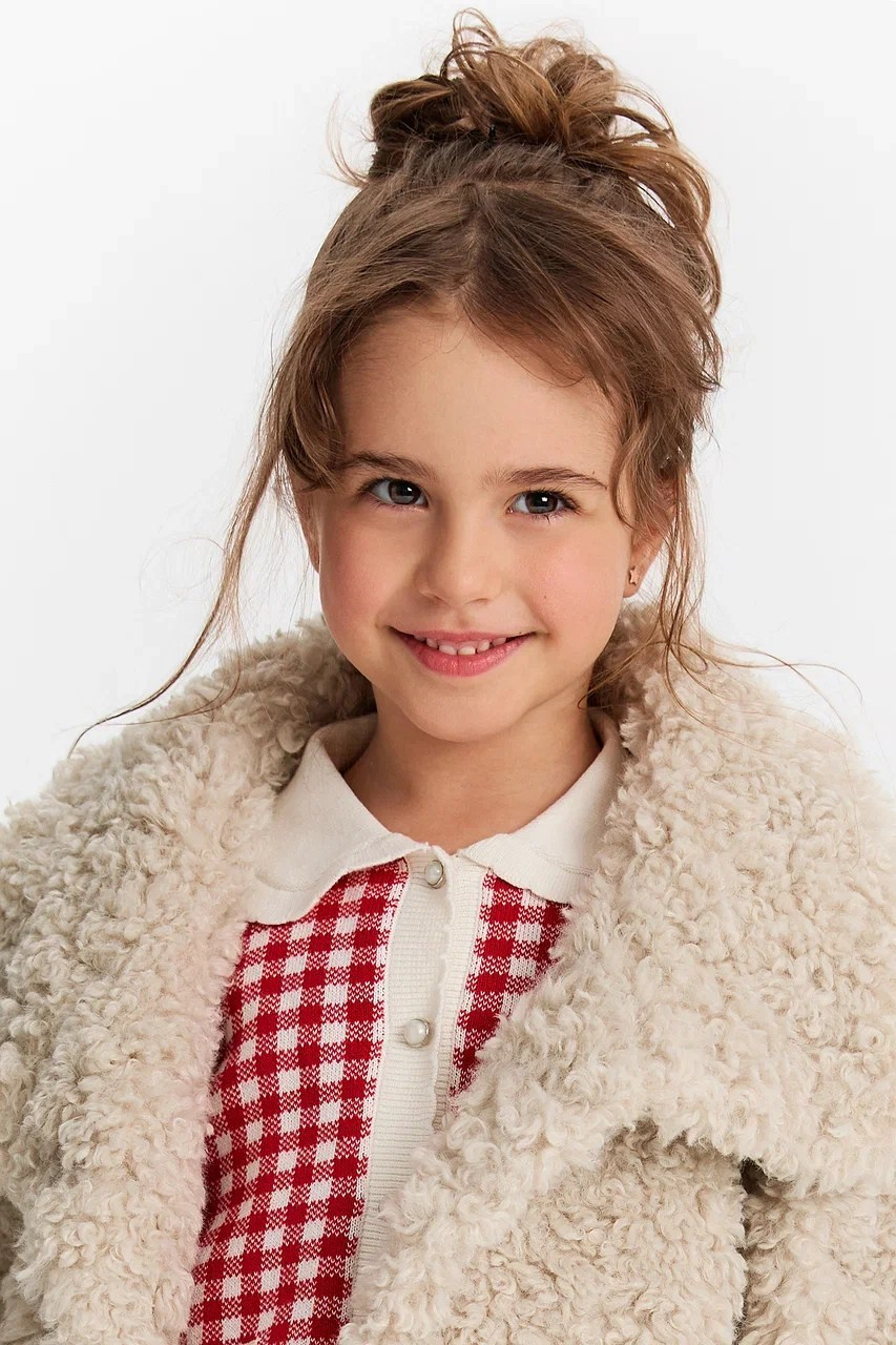 Фурзикова Арина 5 лет 113 см. Детское модельное агентство Musthave agency. База профессиональных моделей