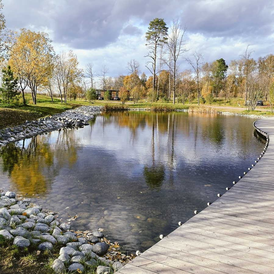 Фотосъёмка в московском парке — скамейки, фонтаны и тихие уголки природы