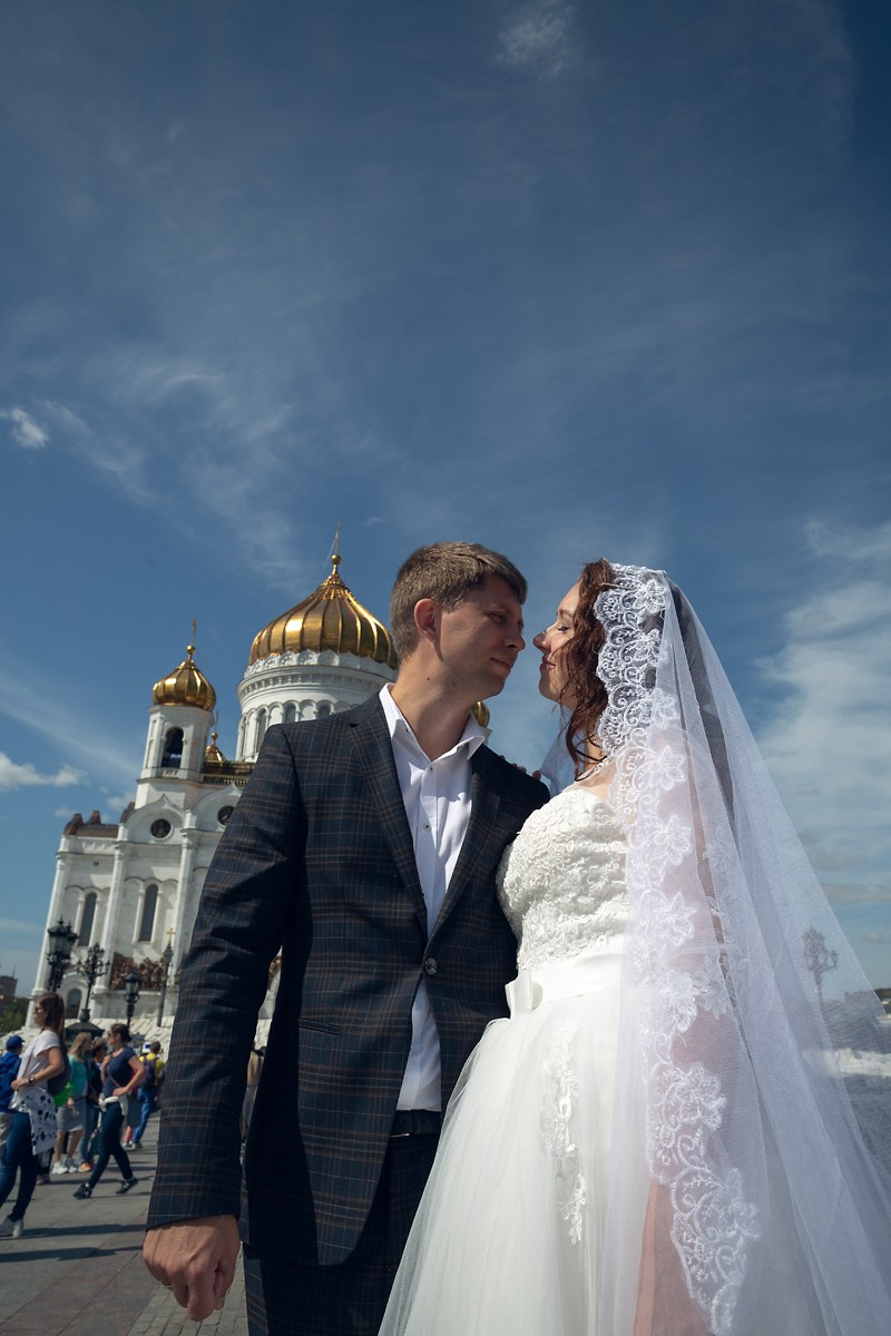 Венчание в главном Храме. Свадебный и репортажный фотограф в Москве и Московской области